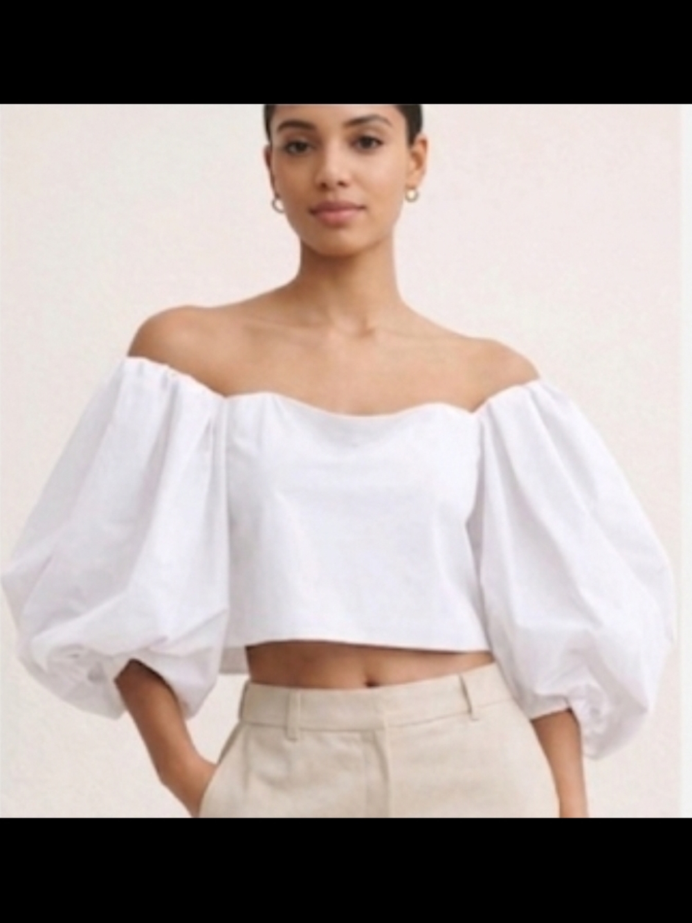THE BANANA REPUBLIC Puff Sleeve Blouse Size 4